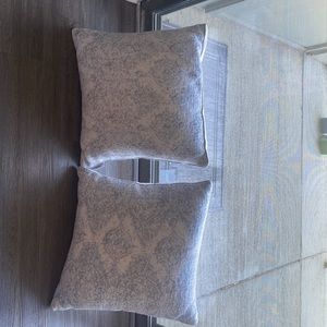 Cute fluffy pillows (2) !